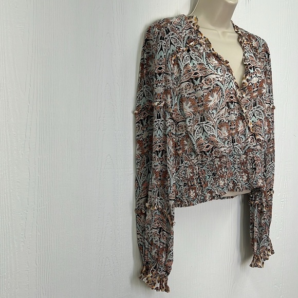 Anthropologie - Paisley Floral Printed Blue Motif Ruffle Deep V Blouse Medium - Picture 3 of 11